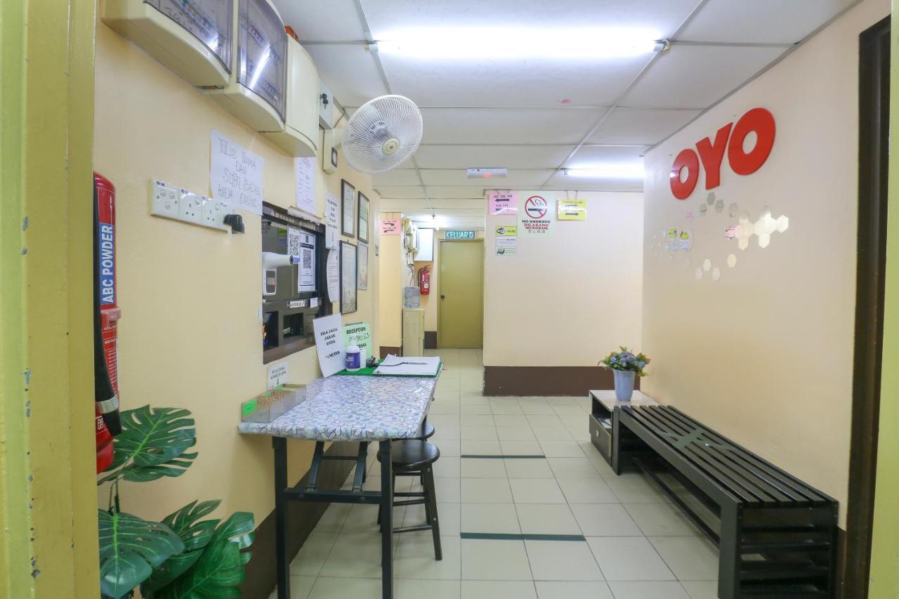 OYO 90162 Aj Hotel Kuala Berang Buitenkant foto